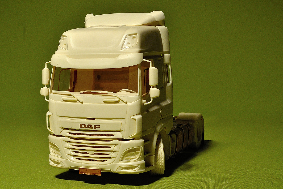 Dutch truck "CF" (Euro6). Resin kit