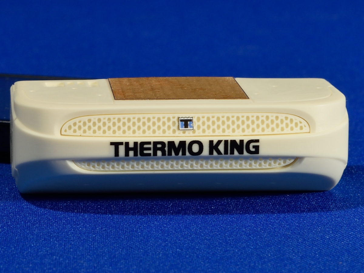 Fridge unit T-1200. Resin kit, 1/24