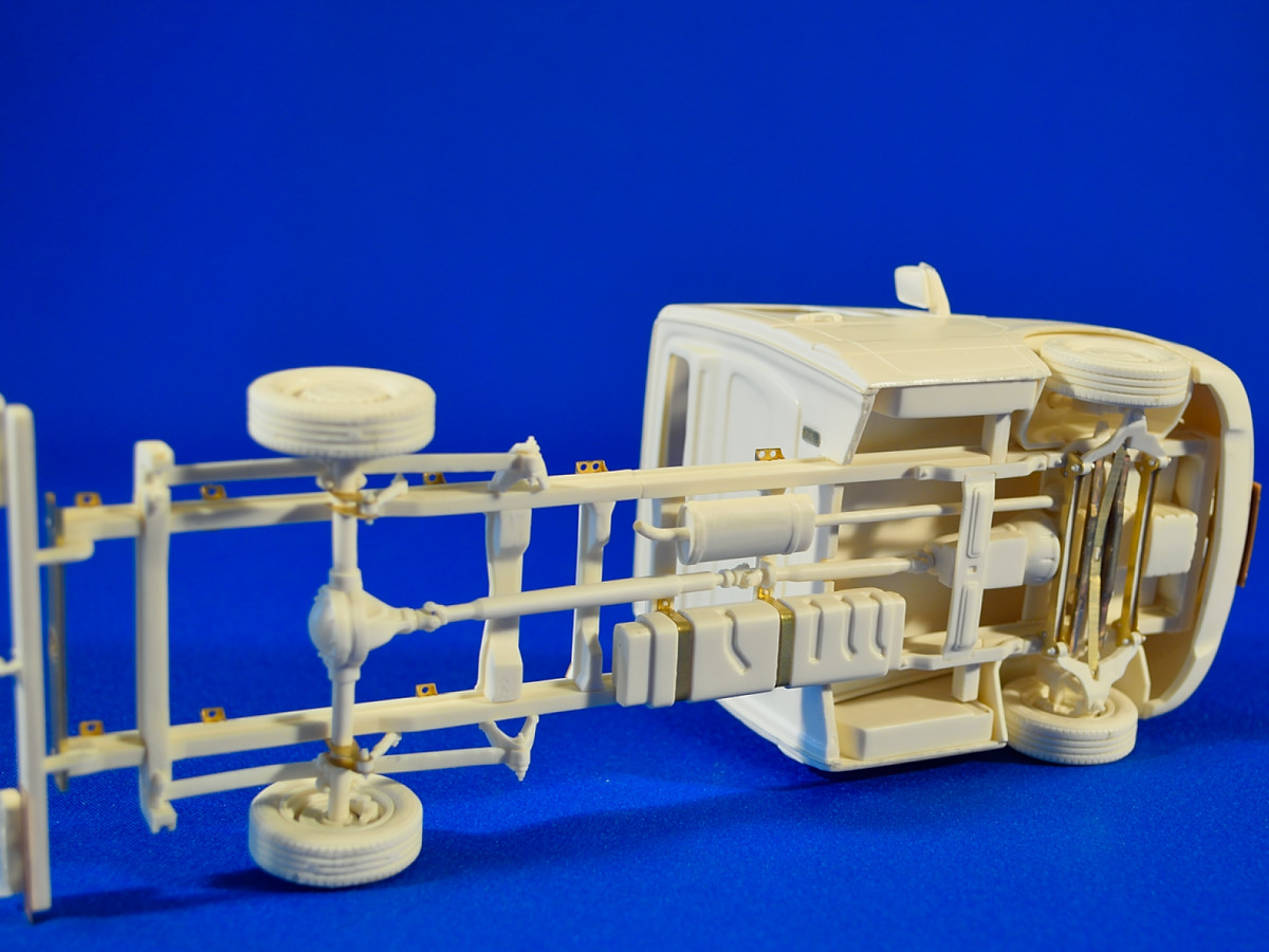 Small truck "M-S". Full resin kit, 1/24 – Image 8