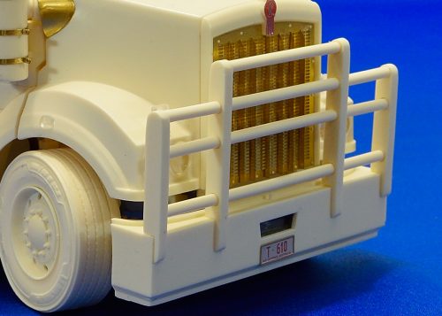 Bullbar + stoneguard for Aussie T610 SAR truck. Additional kit, 1/24