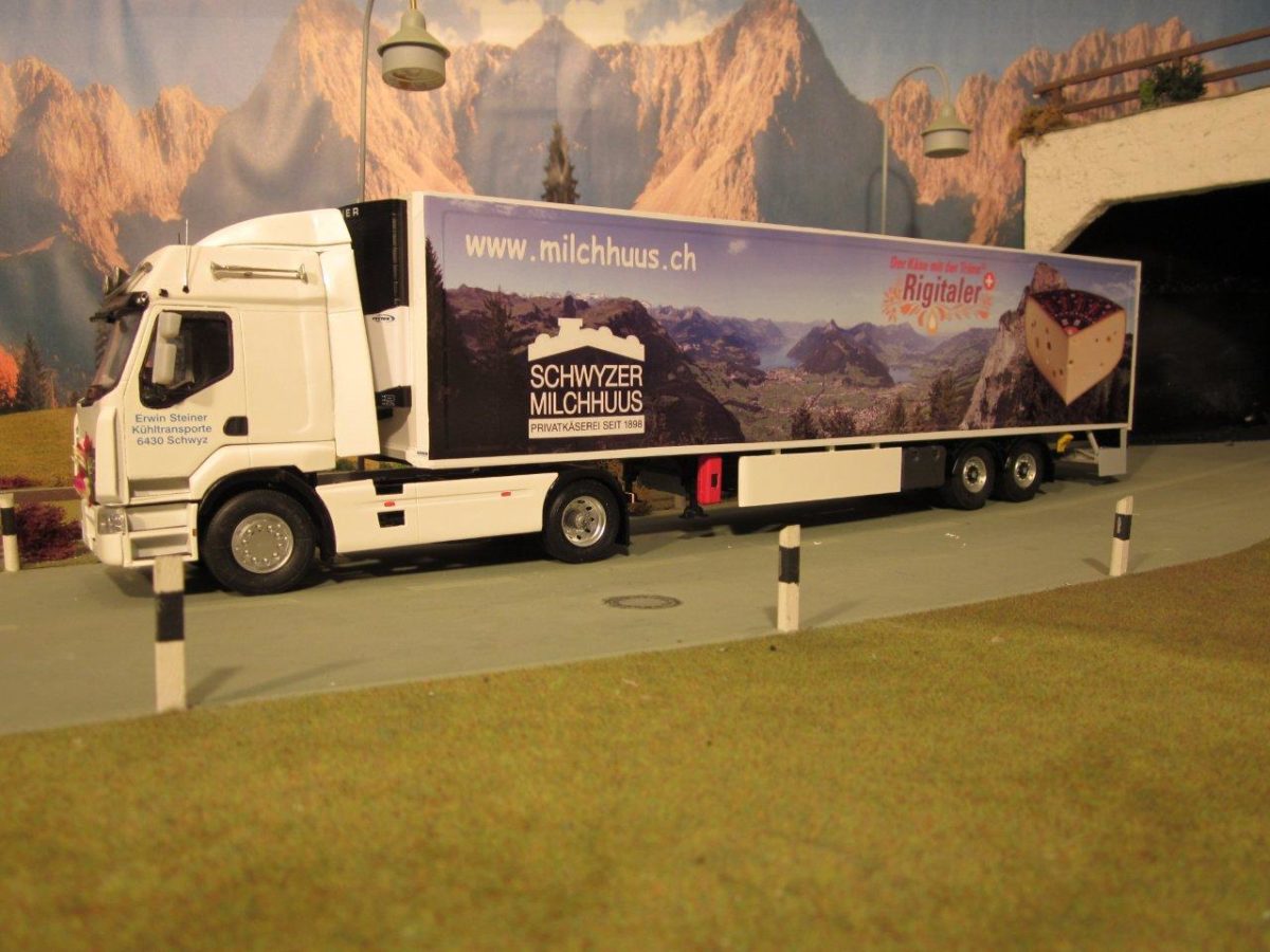 Renault Premium by Lorenzo Modesto, Switzerland