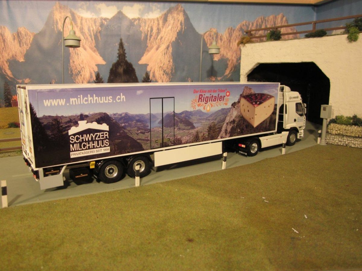 Renault Premium by Lorenzo Modesto, Switzerland