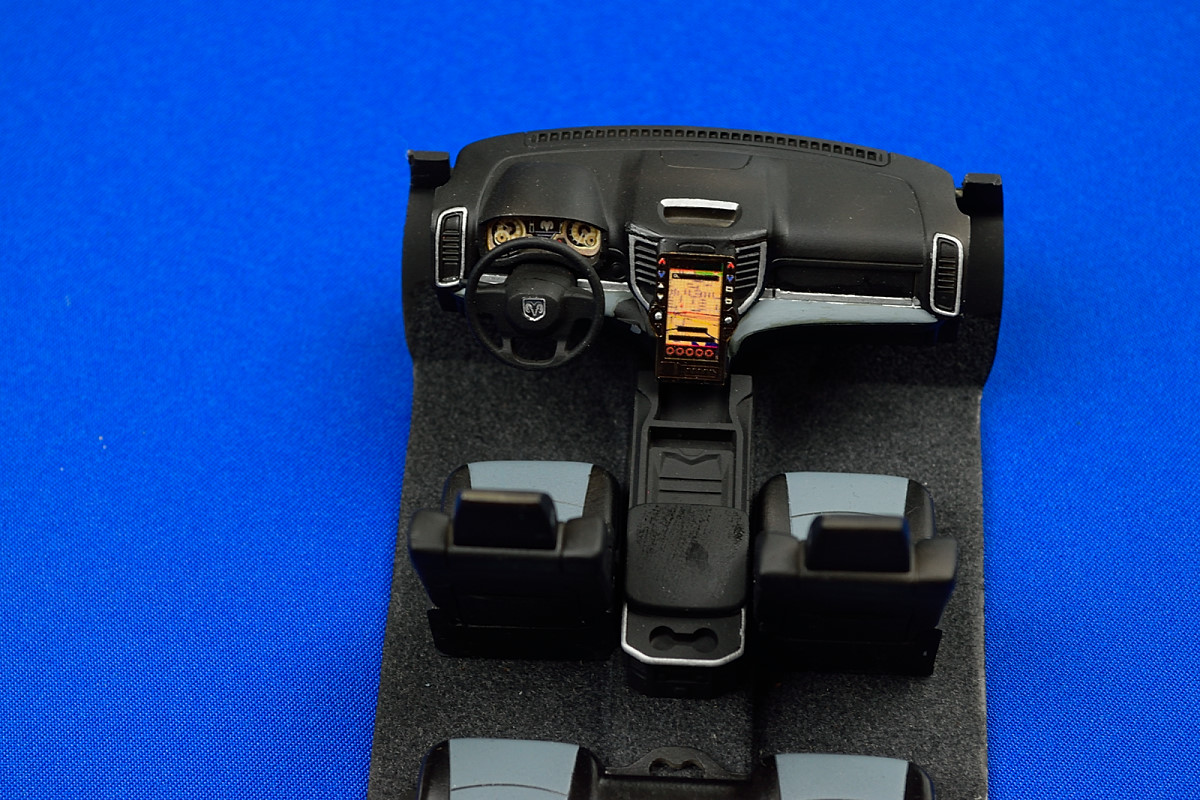 "Power W" 2500 pickup truck. Full resin kit, 1/24 – Image 11