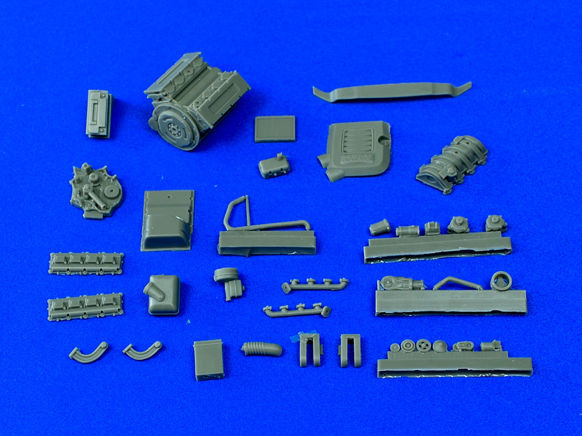 6.4 liter V8 petrol engine. Resin kit, scale 1/24 – Image 2