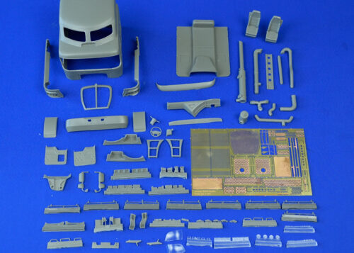 "Economy Line" Aussie K200 truck. Resin kit, 1/24