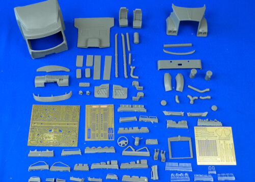 "Economy Line" Aussie T610 SAR truck. Resin kit, 1/24