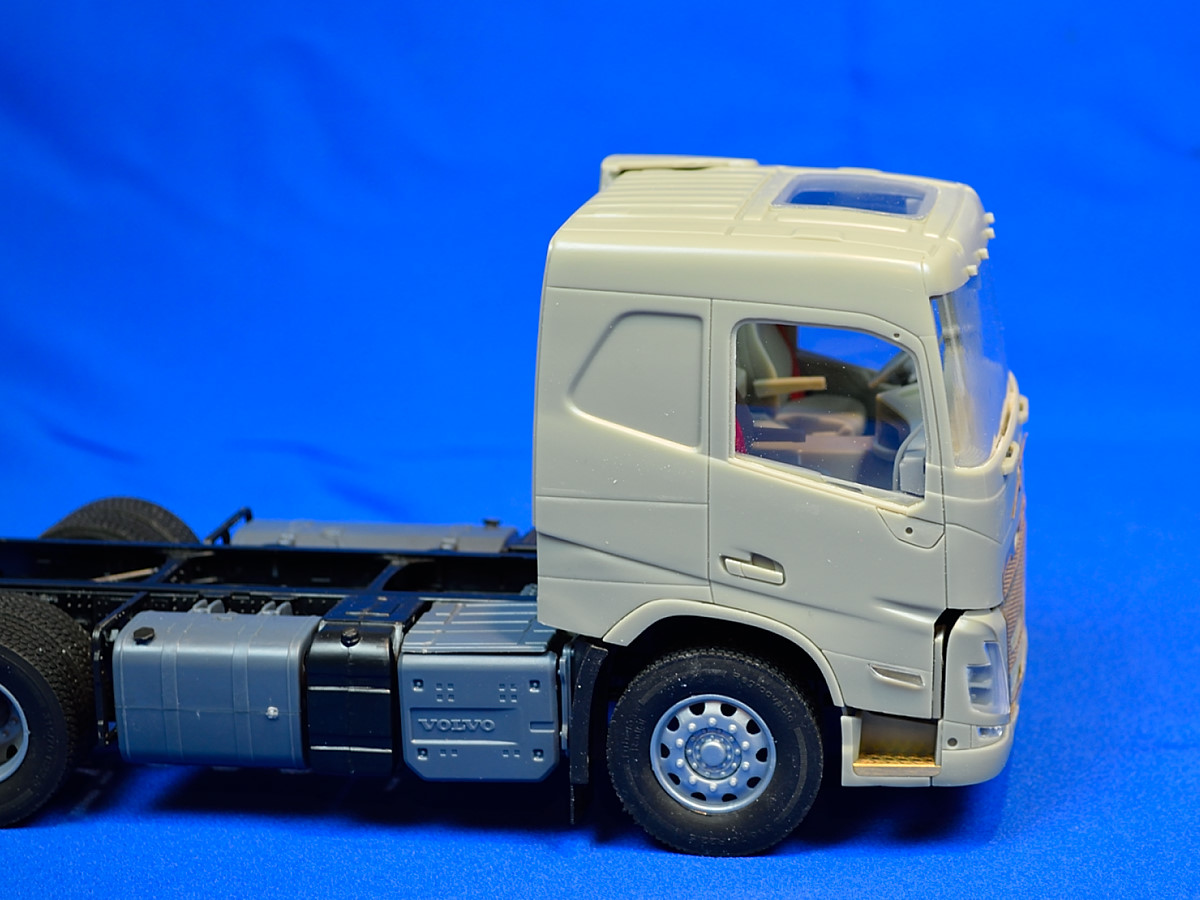 Swedish construction truck, sleeper cab, flat roof (Economy Line). Conversion kit, 1/24 - Image 7