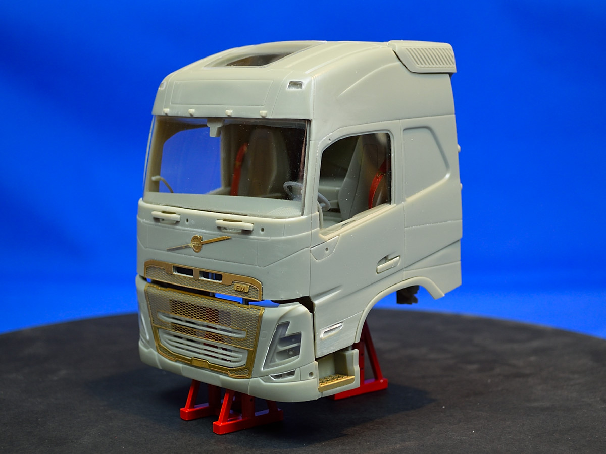 Mid-range Swedish truck, sleeper cab, high roof. Conversion kit, 1/24