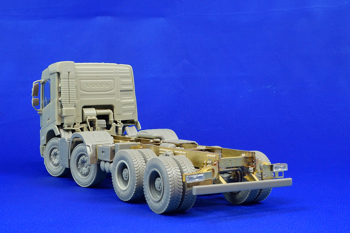 8x4 tandem chassis for Swedish construction truck. Scale 1/24 – Bild 8
