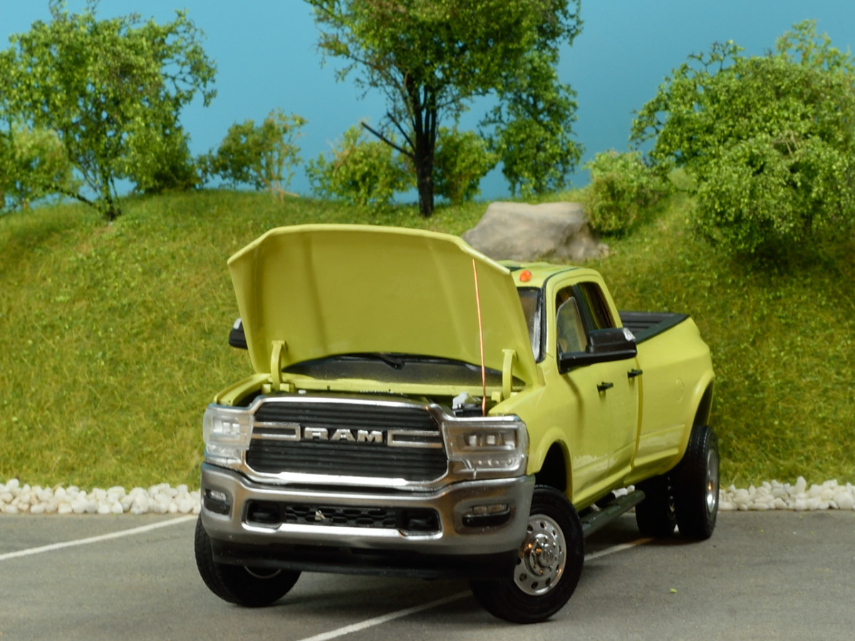 3500 dually pickup truck. Full resin kit, 1/24 - immagine 8