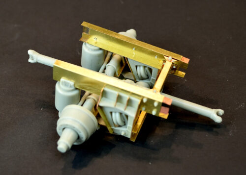 Lift non-steered axle for US and Aussie trucks. Scale 1/24