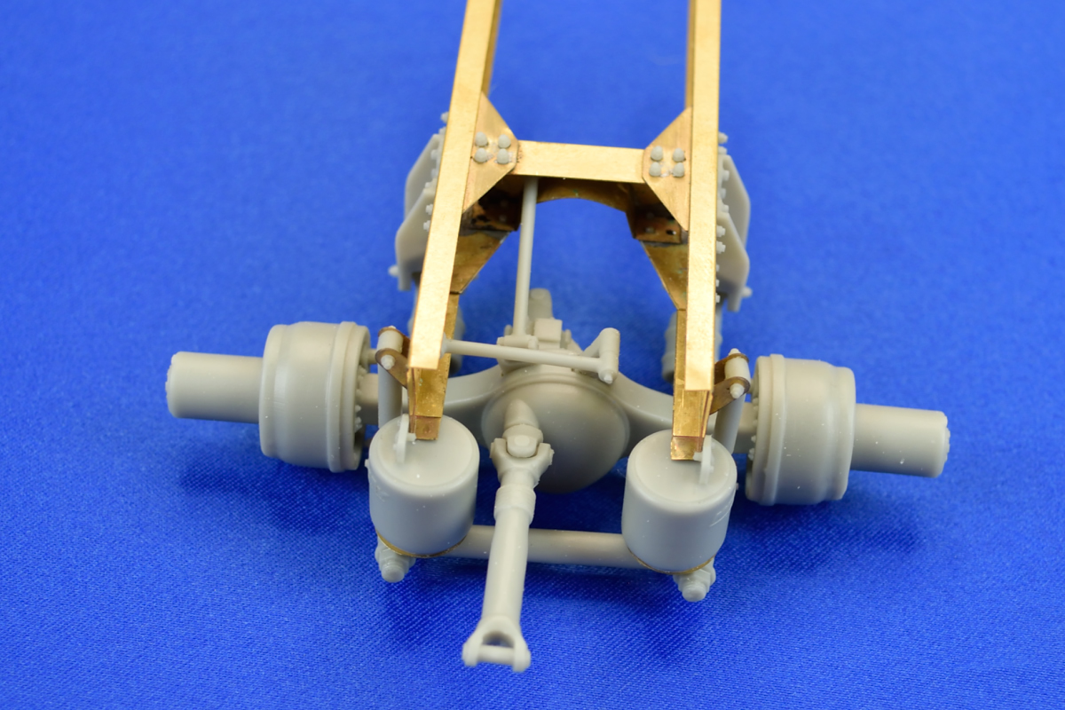 Tri-drive AD-390 suspension (sleeper cab). Conversion kit. 1/24 - Image 5