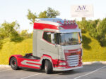 Dutch truck XG+ 4x2 full kit. Scale 1/24