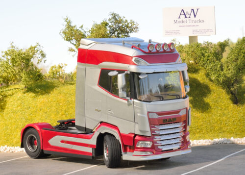 Dutch truck XG+ 4x2 full kit. Scale 1/24