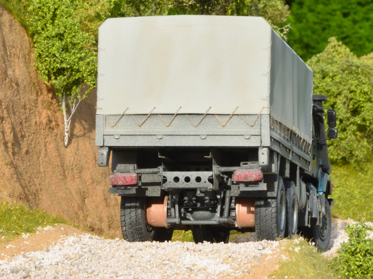 Zetros 6x6 double cab canvas truck. Full kit. Scale 1/35 - Afbeelding 6