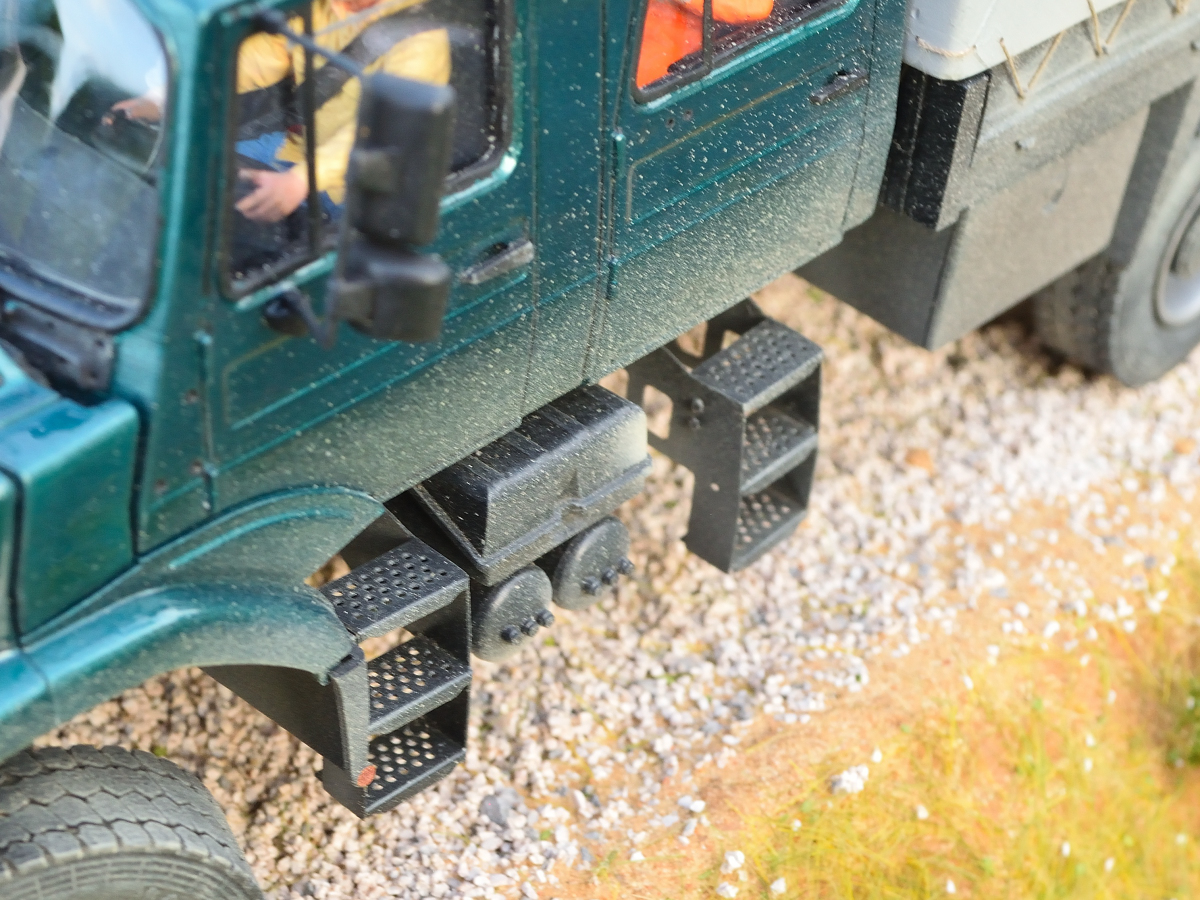 Zetros 6x6 double cab canvas truck. Full kit. Scale 1/35 - Afbeelding 7